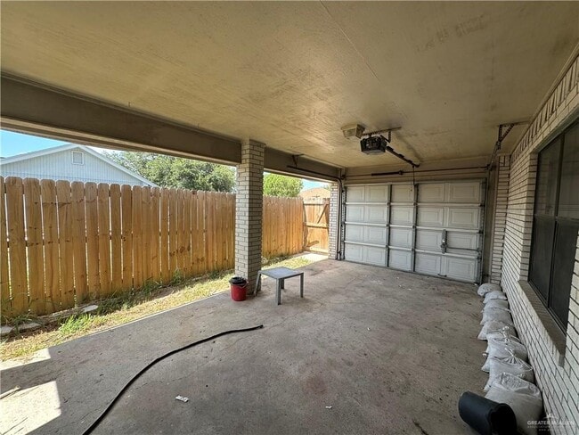 Building Photo - 17 Forego Ave