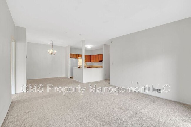 Foto del edificio - 524 Coppola Dr