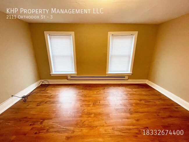 Building Photo - ONE MONTH'S RENT FREE!! Beautiful 1 Bedroo...