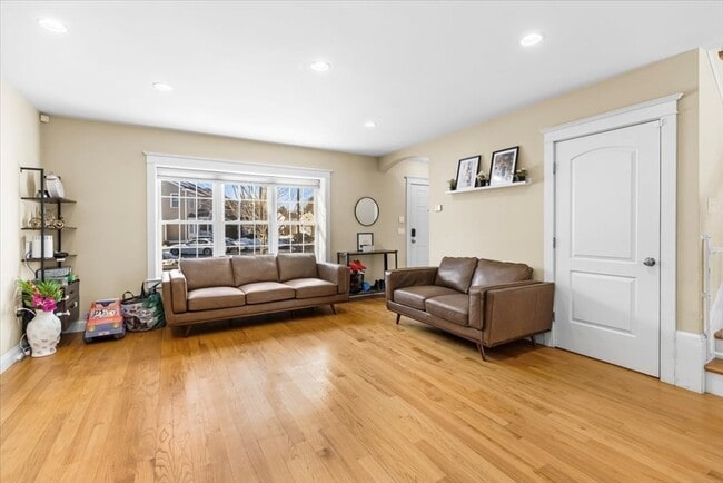 Building Photo - 100 Turtle Brook Rd