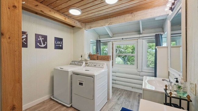 Building Photo - 205 Bravo Rd