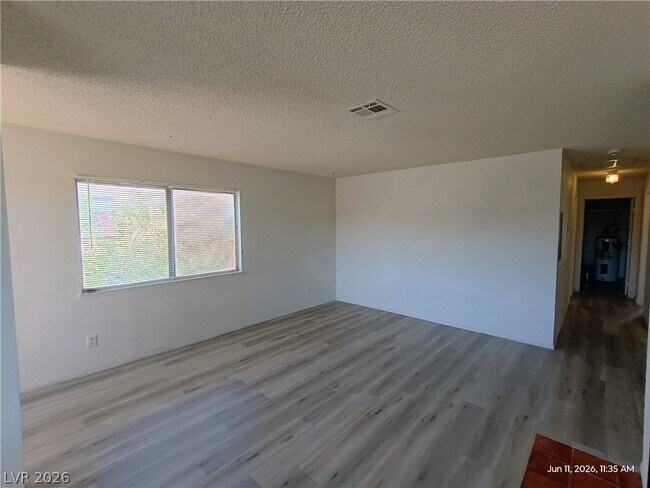 Building Photo - 6228 Ilanos Ln