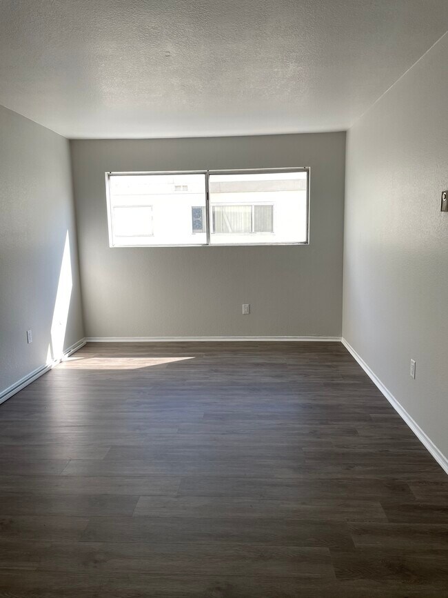 Building Photo - 2460 W 239th St