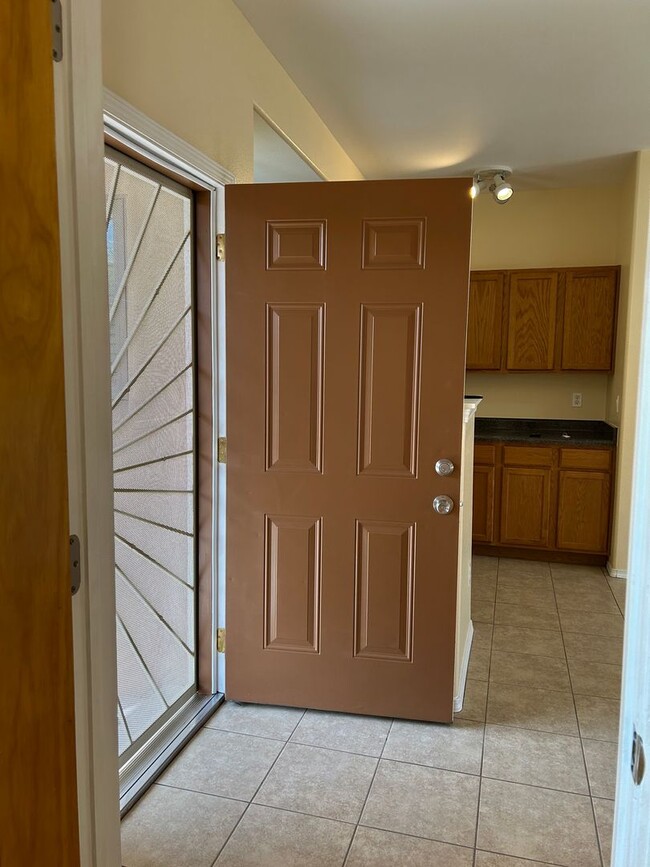 Building Photo - 7603 Mesa Del Oro Ln
