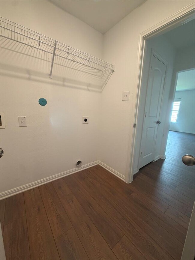 Building Photo - 18300 Speculator Ln