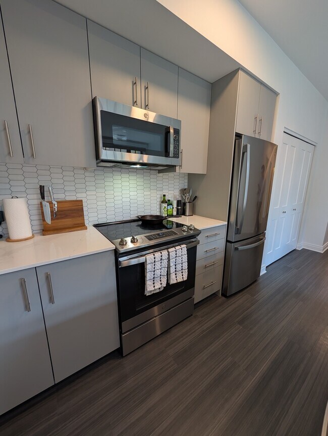 Foto del edificio - 2300 N Lincoln Park W