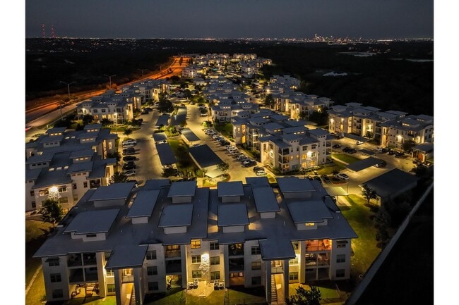 Building Photo - Berkshire Santal