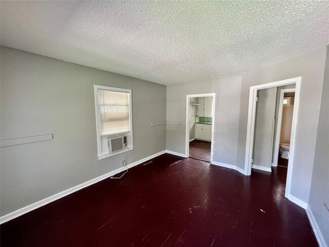 Foto del edificio - 5409 Link Ave