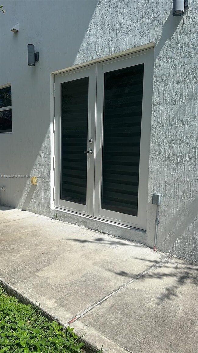 Foto del edificio - 6400 SW 139th Avenue Rd