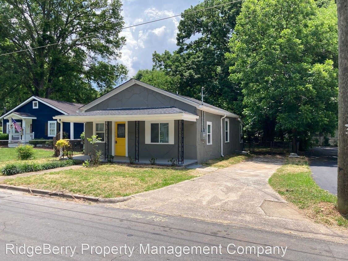 Primary Photo - 3 br, 2 bath House - 416 E 20th St. SW