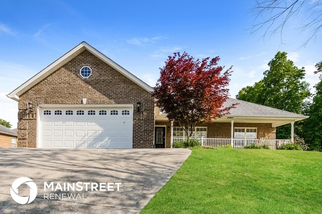 Building Photo - 335 Flora Dr