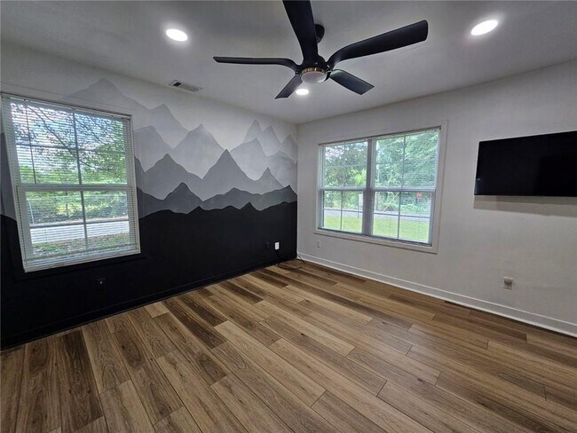 Foto del edificio - 2107 Pinehurst Dr