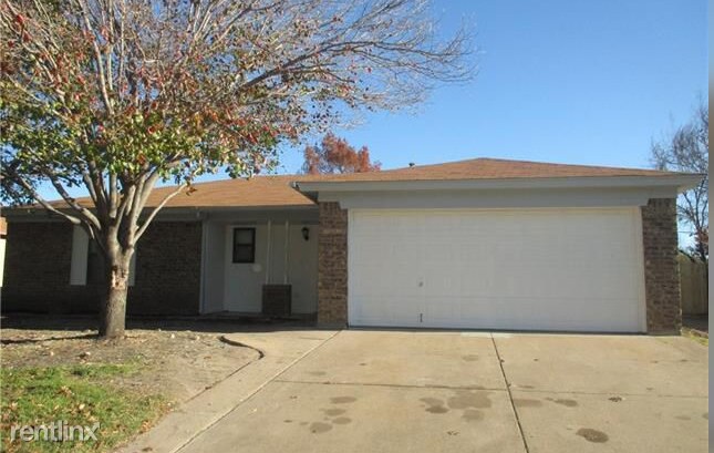 Foto principal - 3 br, 2 bath House - 416 Berkshire Dr