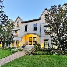 Building Photo - 4153 Hyer St