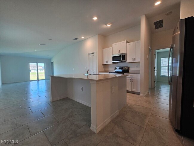 Foto del edificio - 12150 Dakota Ridge Pl