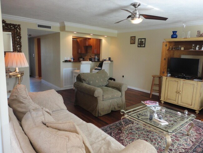 Building Photo - 5433 SE Miles Grant Rd