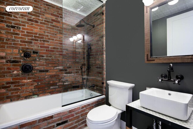 Foto del edificio - 163 N 6th St