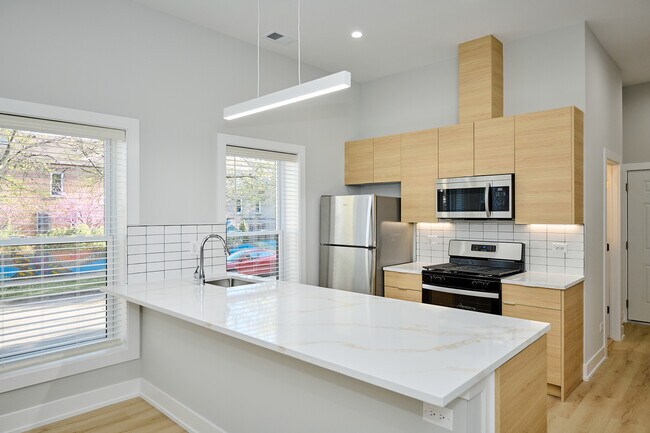 Foto del edificio - 2868 W 21st Pl