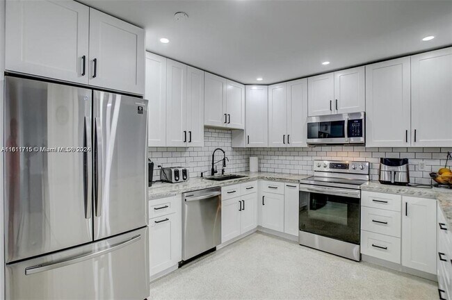 Foto del edificio - 461 SE 1st Ave