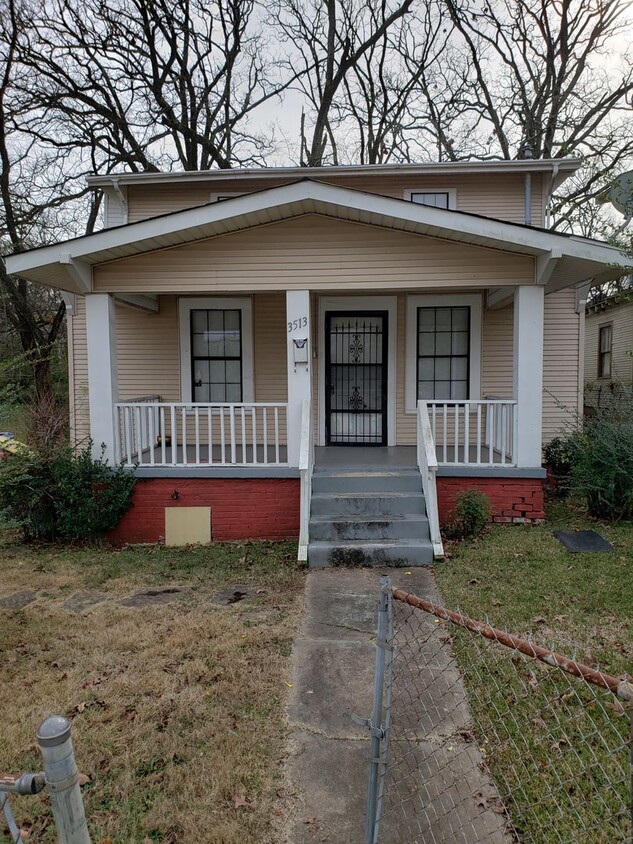 Primary Photo - 3 Bedroom 1.5 Bathroom