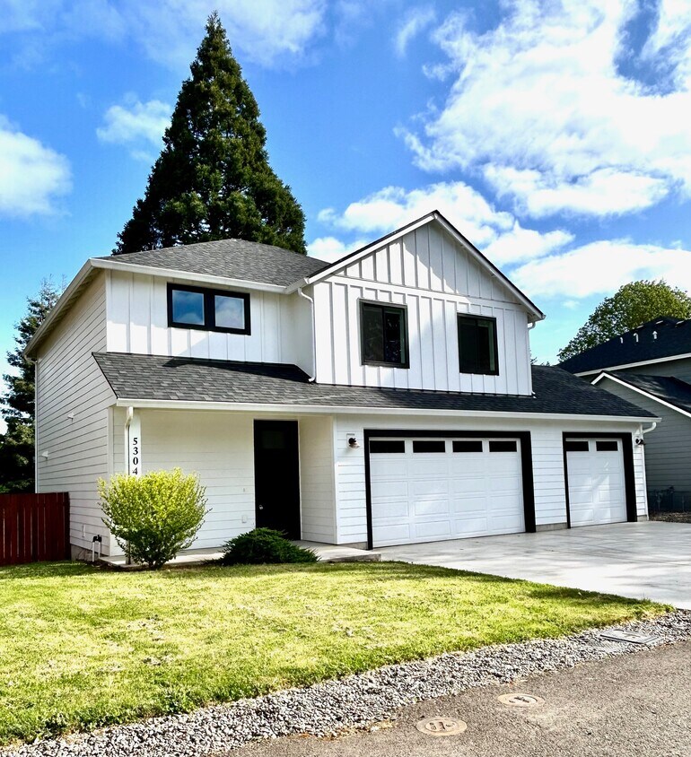 Foto principal - 5304 NE 48th St