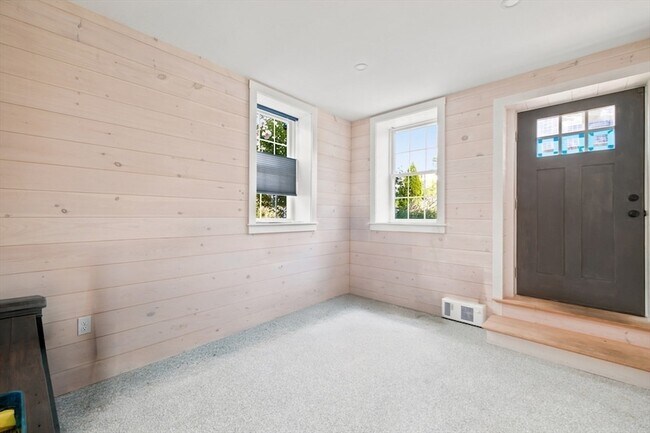 Foto del edificio - 74 Blackmore Pond Cir