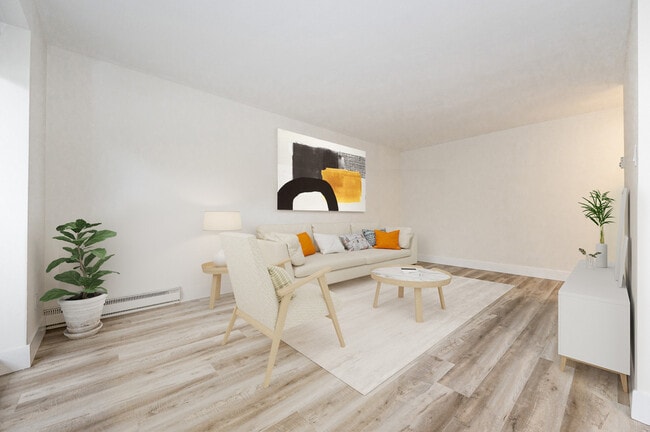 Building Photo - 44 Emma