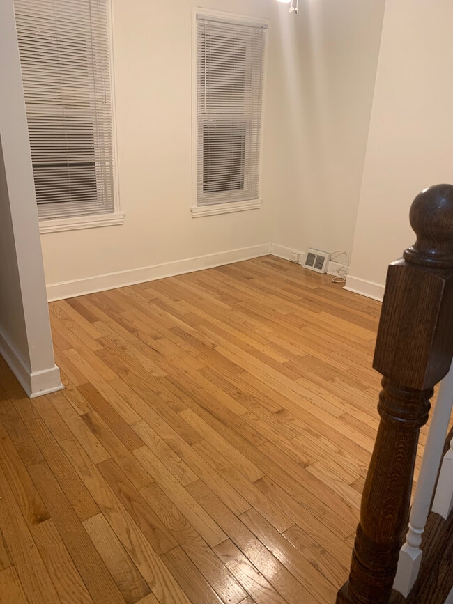 Foto del edificio - 846 Almond St