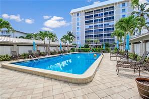 Primary Photo - 2750 Gulf Shore Blvd N