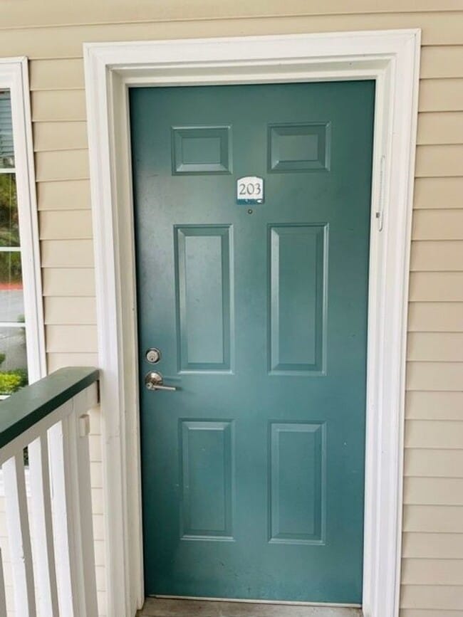 Building Photo - 2 Bedroom Plus Den Townhome in Bothell!