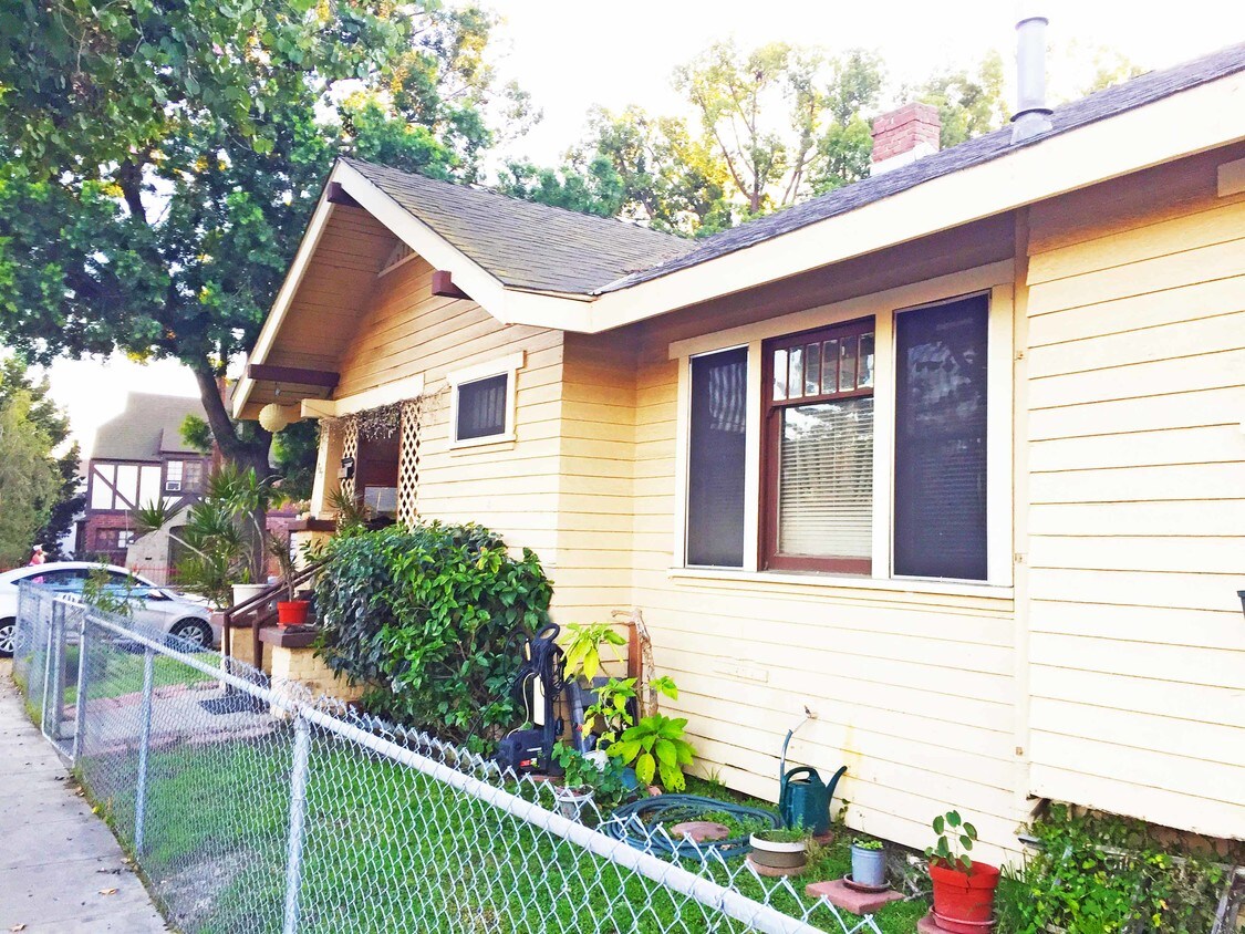 Foto principal - 805 Maine Ave
