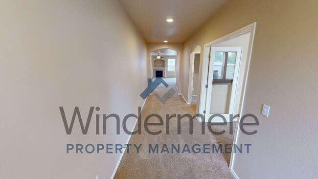 Foto del edificio - 212 SW Doans Ave