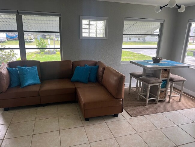 Foto del edificio - 10192 SW Riverview Cir