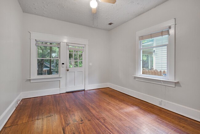 Foto del edificio - 474 Kelly St SE