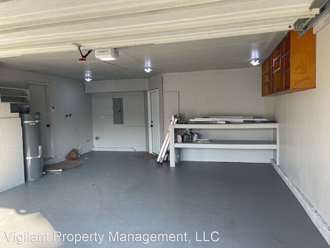 Foto del edificio - 3 br, 1 bath House - 8318 NE Benton Dr