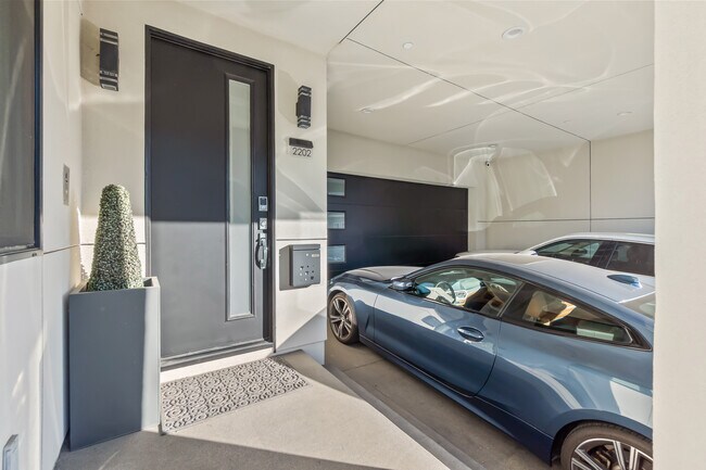 Foto del edificio - 2202 Felton Ln