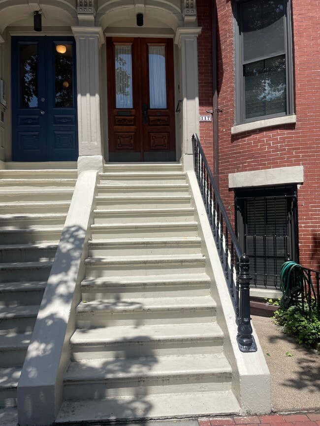 Building Photo - 117 Appleton St