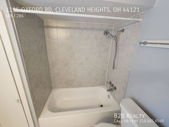 Building Photo - 1195 Oxford Rd