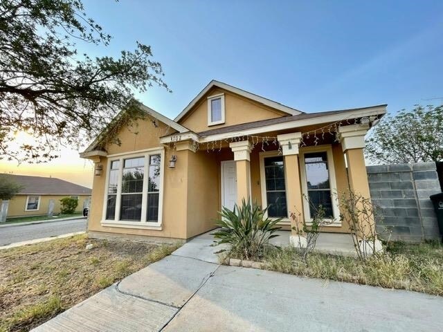 Building Photo - 3702 Sereno Dr