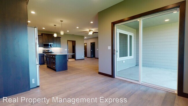 Building Photo - 3 br, 2 bath House - 317 S Granite Avenue