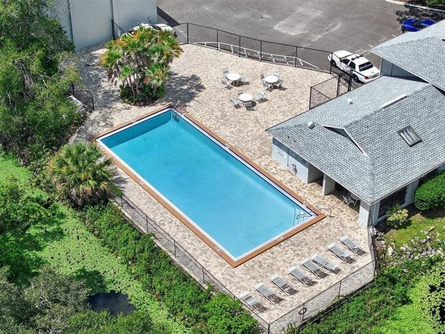 Building Photo - 4110 Waterside Island Ct