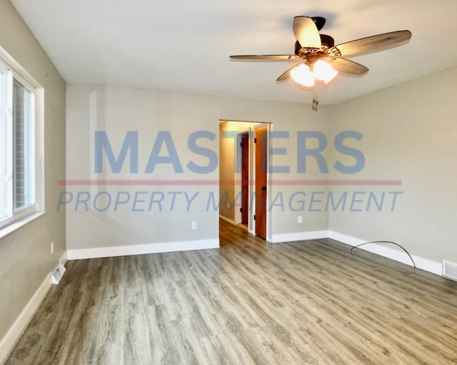 Foto del edificio - 2017 Garden Ln