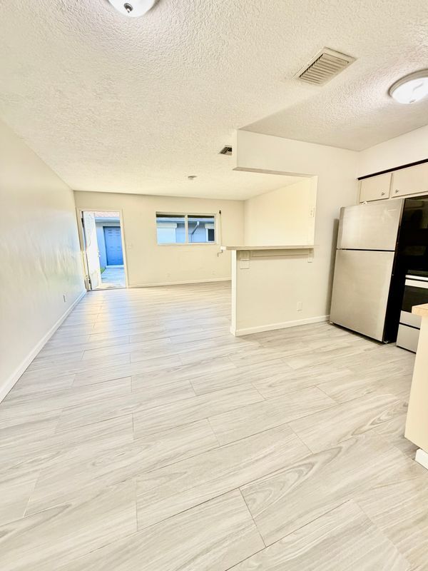 Foto del edificio - 1821 N 17th Ct