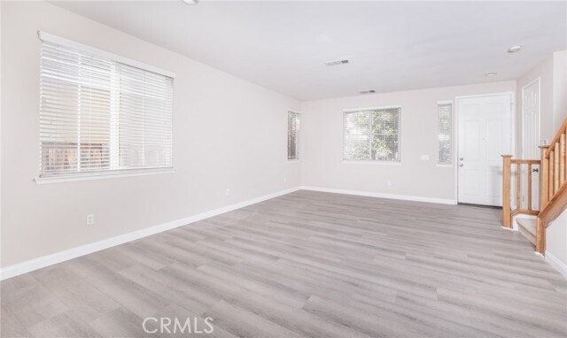 Building Photo - 920 Sawtooth Dr