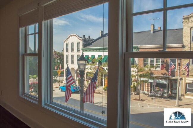 Foto del edificio - 209 E Jackson St