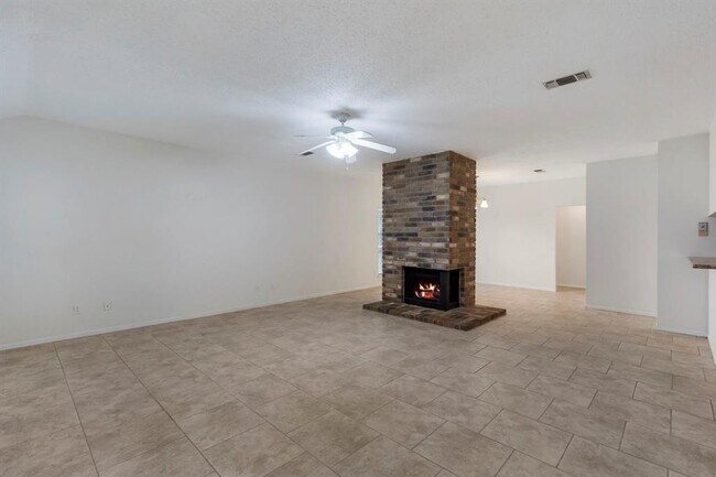 Building Photo - 18 W Stony Bridge Ct