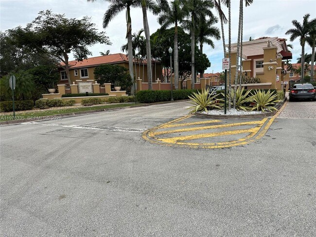 Foto del edificio - 745 SW 107th Ave
