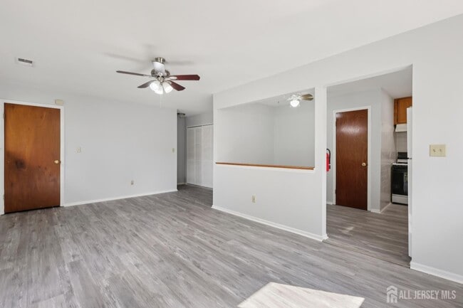 Building Photo - 4420 Birchwood Ct