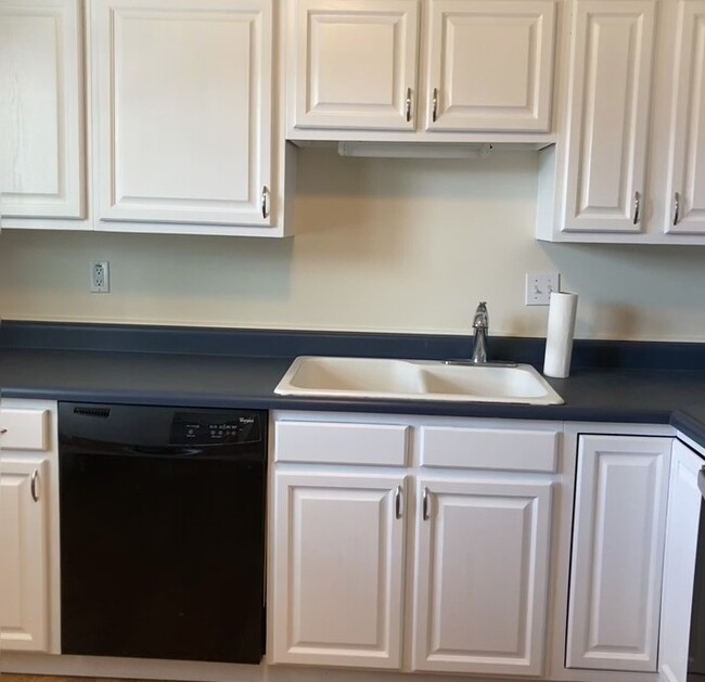 Kitchen with New/Updated appliances - 2502 Essex Ct