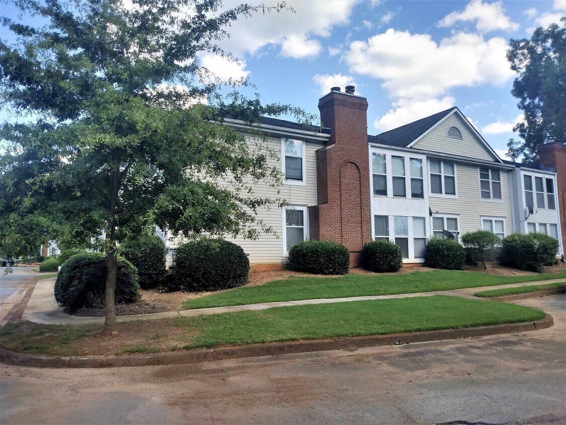 Primary Photo - 4263 Parkview Ct